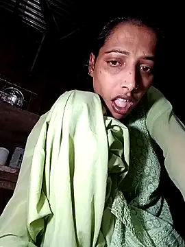 Snapshot of Pinki_thakur_1 chatting on 12-19-25, 06:15 Pinki thakur 1 online show from 12-19-25, 06:15