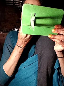 Snapshot of Pinki_thakur_1 chatting on 12-20-25, 06:04 Pinki thakur 1 online show from 12-20-25, 06:04