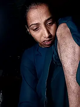 Snapshot of Pinki_thakur_1 chatting on 02-25-26, 06:17 Pinki thakur 1 online show from 02-25-26, 06:17