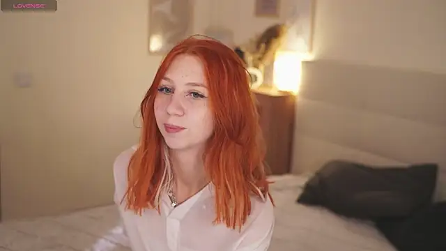 Snapshot of Venelopa chatting on 09-27-25, 03:39 Venelopa online show from 09-27-25, 03:39