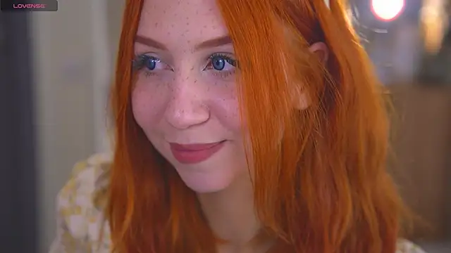 Snapshot of Venelopa chatting on 10-13-25, 03:01 Venelopa online show from 10-13-25, 03:01