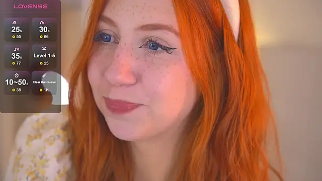 Snapshot of Venelopa chatting on 10-16-25, 03:24 Venelopa online show from 10-16-25, 03:24