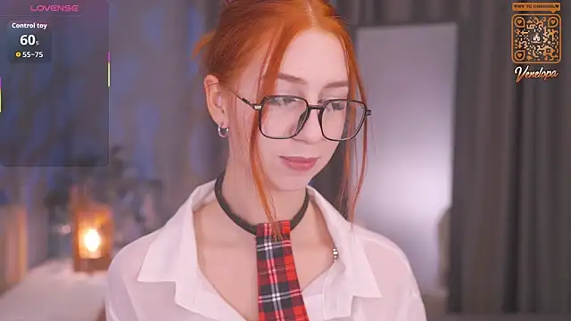 Snapshot of Venelopa chatting on 11-21-25, 03:11 Venelopa online show from 11-21-25, 03:11