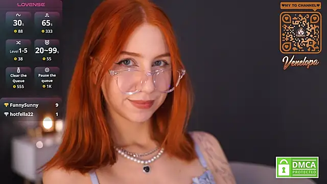 Snapshot of Venelopa chatting on 12-17-25, 03:07 Venelopa online show from 12-17-25, 03:07