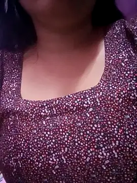 Snapshot of TINASONI chatting on 10-07-25, 03:20 TINASONI online show from 10-07-25, 03:20