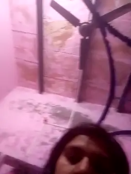 Snapshot of TINASONI chatting on 11-08-25, 11:14 TINASONI online show from 11-08-25, 11:14