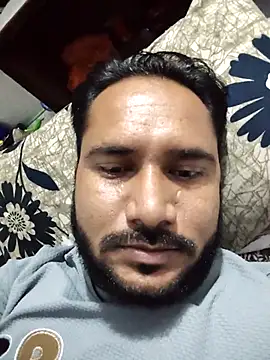 Snapshot of VijayLover69 chatting on 10-13-25, 04:51 VijayLover69 online show from 10-13-25, 04:51