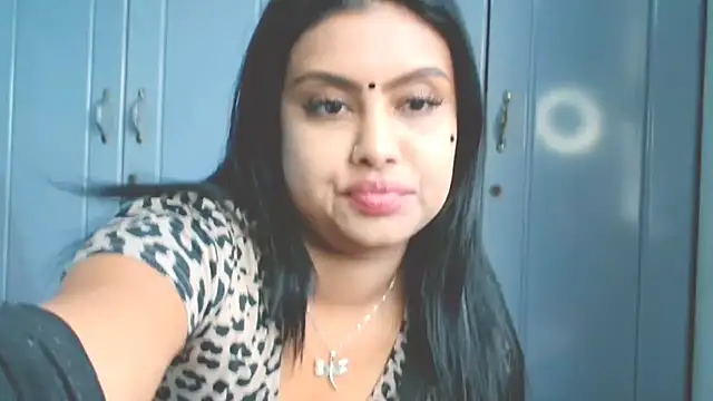 Snapshot of Indian_GlowingMiax chatting on 10-04-25, 07:50 Indian GlowingMiax online show from 10-04-25, 07:50