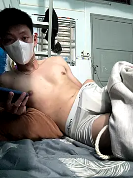 linh21107 online show from 11-07-25, 05:46