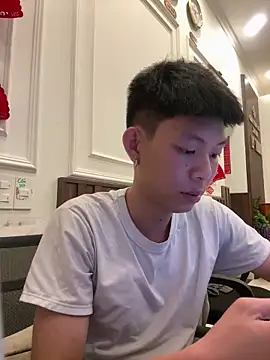 linh21107 online show from 05-03-26, 01:17