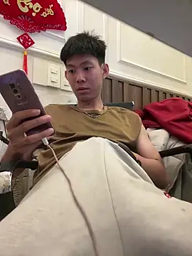 linh21107 online show from 05-09-26, 12:32