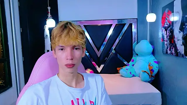 park jimin1 online show from 11-10-25, 12:04