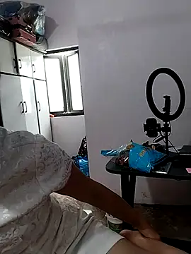 linda bae00 online show from 10-15-25, 07:52