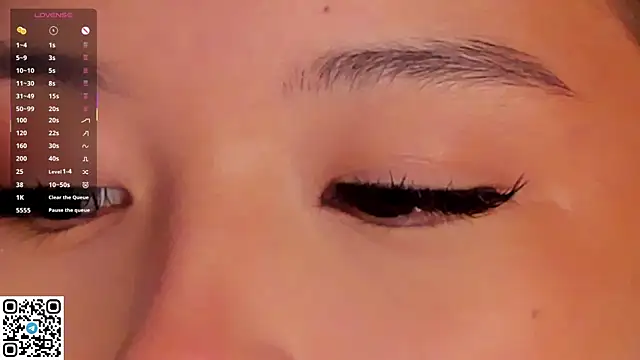 AlberthaEscue online show from 11-29-25, 04:15