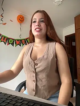 Snapshot of olivia_jass chatting on 10-29-25, 02:19 olivia jass online show from 10-29-25, 02:19