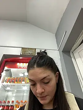 Snapshot of Danielaeliana chatting on 09-12-25, 09:04 Danielaeliana online show from 09-12-25, 09:04