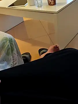 t-dog26 online show from 12-17-25, 04:18