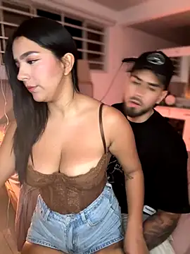 Snapshot of Tomas_Olivia chatting on 10-01-25, 03:12 Tomas Olivia online show from 10-01-25, 03:12