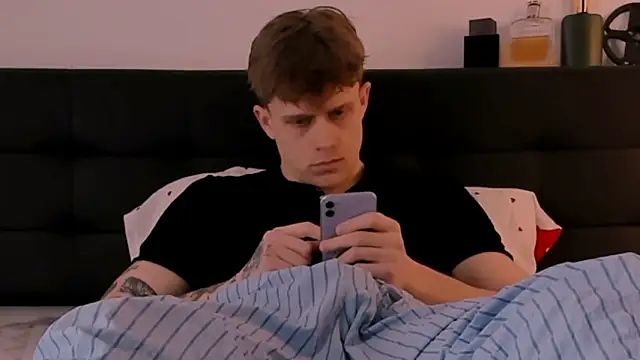 Snapshot of TalkingHead_0_ chatting on 03-17-26, 09:45 TalkingHead 0 online show from 03-17-26, 09:45