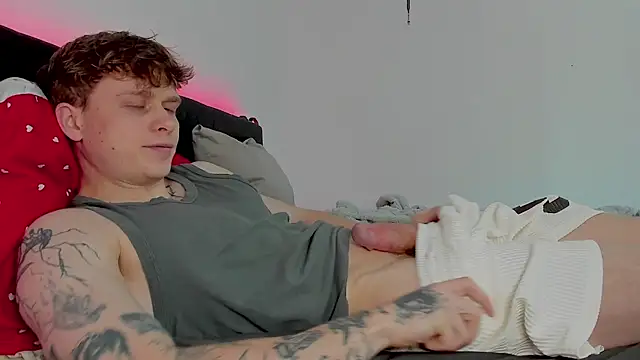 Snapshot of TalkingHead_0_ chatting on 04-09-26, 04:23 TalkingHead 0 online show from 04-09-26, 04:23