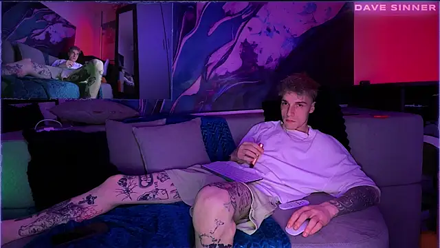 Snapshot of davesinner chatting on 05-27-26, 06:27 davesinner online show from 05-27-26, 06:27