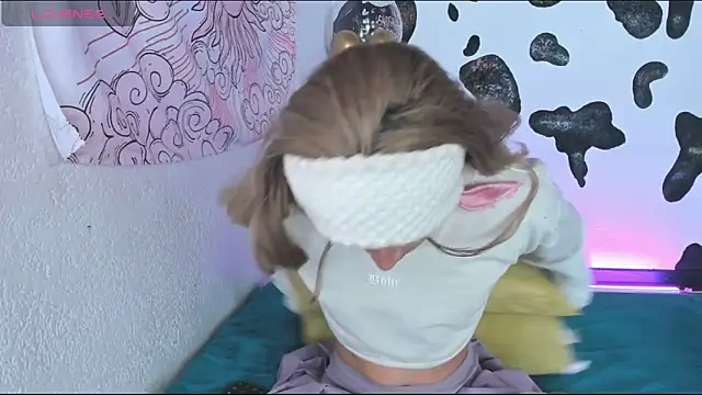 brihanna cooper online show from 12-18-25, 02:01