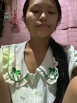 Snapshot of milo_bae chatting on 05-22-26, 10:37 milo bae online show from 05-22-26, 10:37