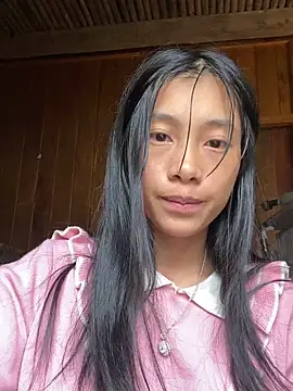 EmLy02 online show from 09-30-25, 01:43