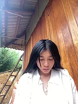 EmLy02 online show from 11-04-25, 01:27