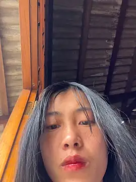 Snapshot of EmLy02 chatting on 03-21-26, 01:10 EmLy02 online show from 03-21-26, 01:10