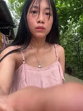 Snapshot of EmLy02 chatting on 03-29-26, 12:43 EmLy02 online show from 03-29-26, 12:43