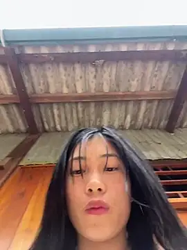 Snapshot of EmLy02 chatting on 04-01-26, 02:23 EmLy02 online show from 04-01-26, 02:23