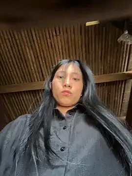 Snapshot of EmLy02 chatting on 04-11-26, 02:49 EmLy02 online show from 04-11-26, 02:49