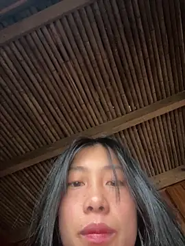 Snapshot of EmLy02 chatting on 04-13-26, 11:54 EmLy02 online show from 04-13-26, 11:54