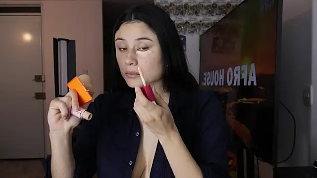 Snapshot of VioletaLorette chatting on 11-08-25, 11:25 VioletaLorette online show from 11-08-25, 11:25