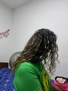 Snapshot of Nina_vallon chatting on 09-24-25, 10:51 Nina vallon online show from 09-24-25, 10:51