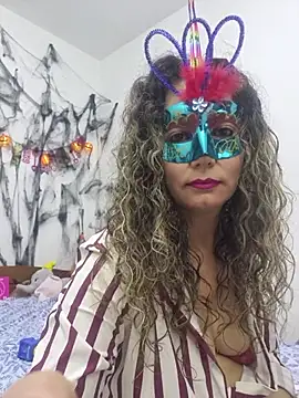 Snapshot of Nina_vallon chatting on 10-25-25, 10:45 Nina vallon online show from 10-25-25, 10:45