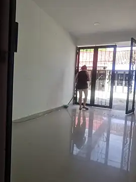 Snapshot of Nina_vallon chatting on 11-04-25, 01:21 Nina vallon online show from 11-04-25, 01:21