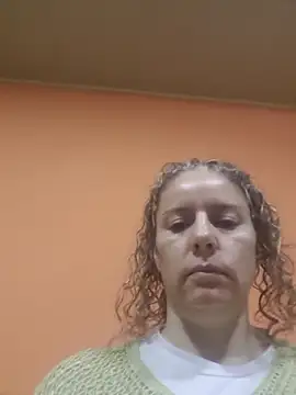 Snapshot of Nina_vallon chatting on 11-19-25, 10:59 Nina vallon online show from 11-19-25, 10:59