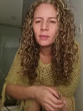 Snapshot of Nina_vallon chatting on 11-28-25, 10:29 Nina vallon online show from 11-28-25, 10:29