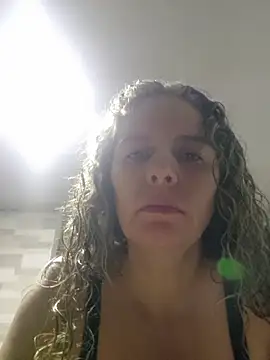 Snapshot of Nina_vallon chatting on 11-29-25, 10:18 Nina vallon online show from 11-29-25, 10:18