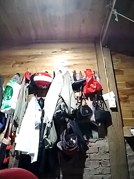   Ngoc20   online show from 10-16-25, 01:56