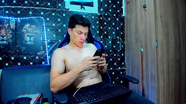 javiersexymann online show from 09-18-25, 11:51