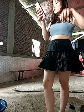 Snapshot of Findongg chatting on 09-14-25, 12:54 Findongg online show from 09-14-25, 12:54