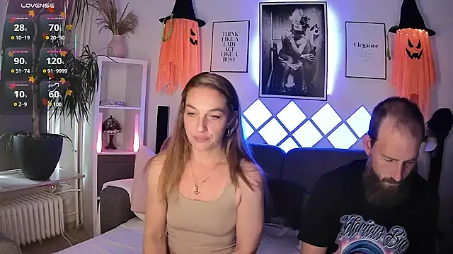 XBellaXundXUweX online show from 10-06-25, 08:34