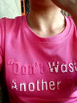 lucybaby00 online show from 04-09-26, 05:29