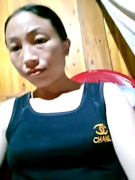 Snapshot of lucybaby00 chatting on 04-22-26, 11:45 lucybaby00 online show from 04-22-26, 11:45
