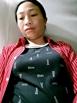 Snapshot of lucybaby00 chatting on 04-27-26, 10:30 lucybaby00 online show from 04-27-26, 10:30
