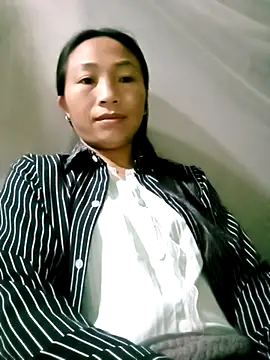 Snapshot of lucybaby00 chatting on 05-04-26, 10:39 lucybaby00 online show from 05-04-26, 10:39