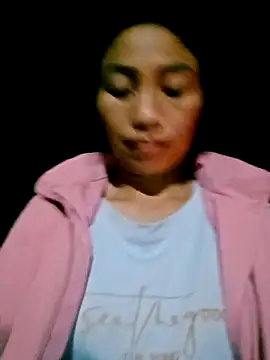 Snapshot of lucybaby00 chatting on 05-09-26, 01:38 lucybaby00 online show from 05-09-26, 01:38